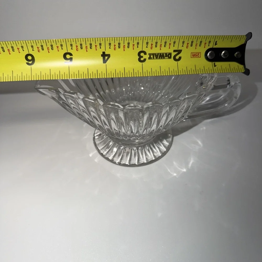 Mikasa‎ Royal Suite Clear Glass Gravy Sauce Boat Ribbed Footed Design 6